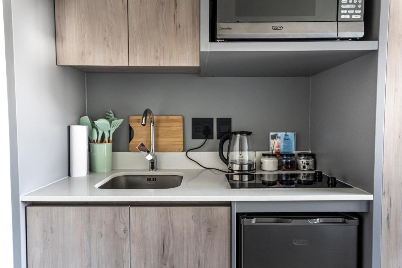 Stunning 1-Bedroom Apartment With Mountain Views เคปทาวน์ ภายนอก รูปภาพ
